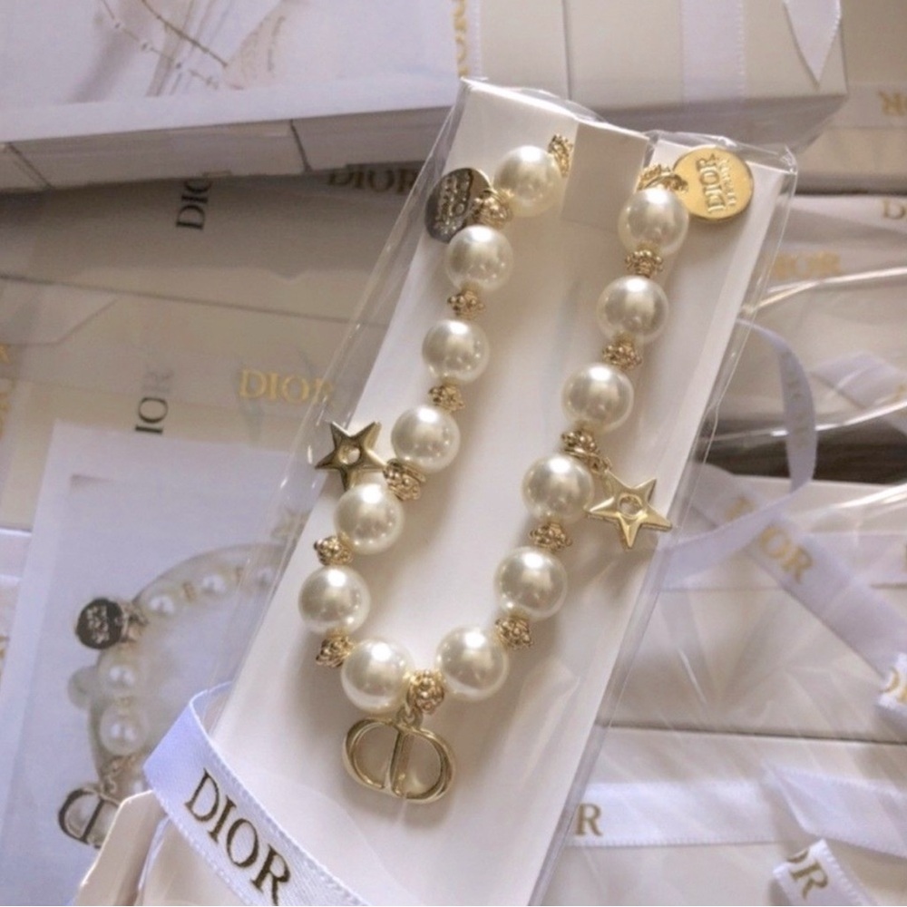 New in the Box Christian DIOR GWP Faux Pearls and Stars Gold Charm Bracelet